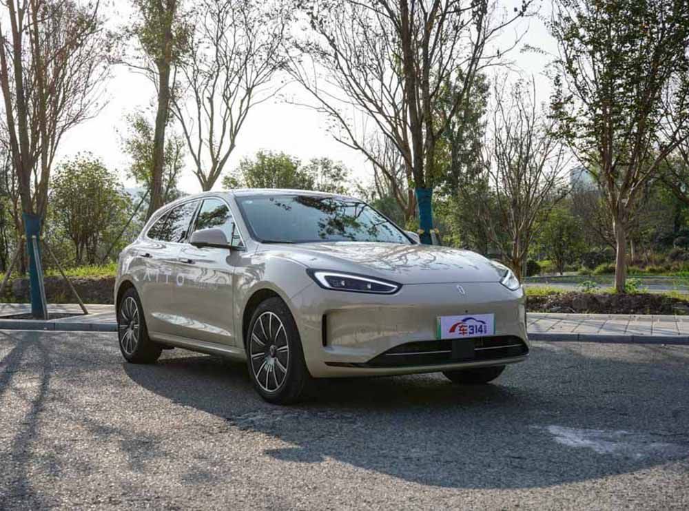 吉利10月新能源銷(xiāo)量同比大漲 極氪首破萬(wàn) 吉利10月新能源銷(xiāo)量同比大漲 極氪首破萬(wàn)