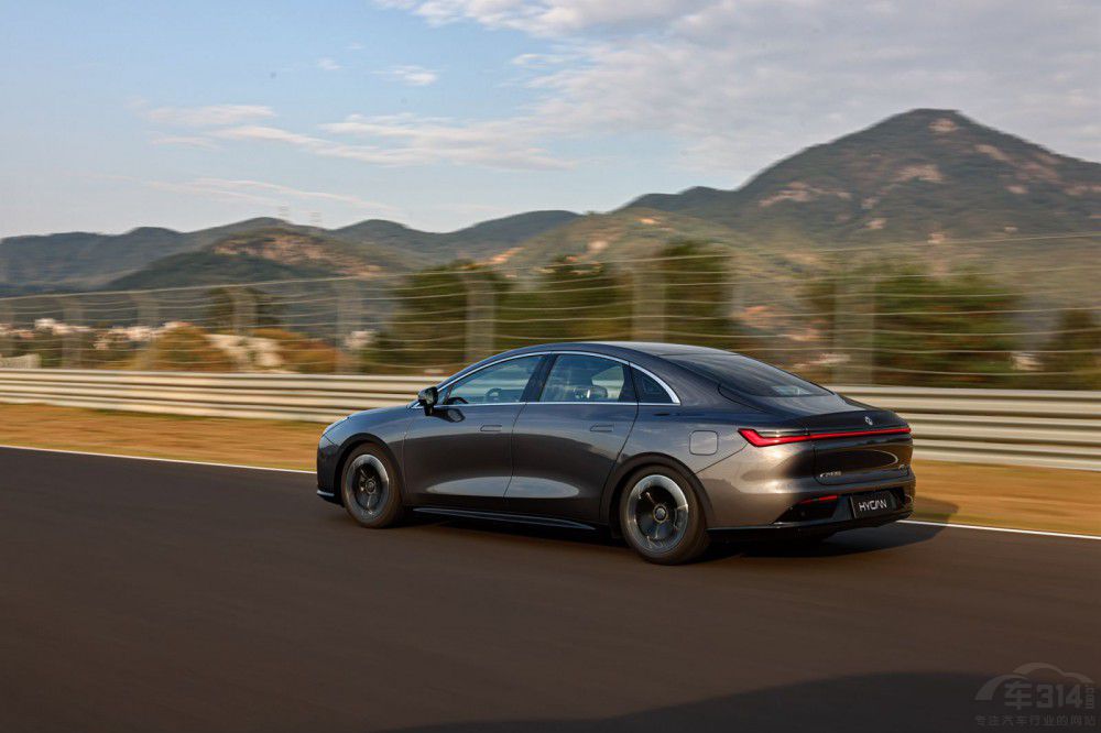 售價17.98萬元起 合創(chuàng)A06正式上市交付! 售價17.98萬元起 合創(chuàng)A06正式上市交付!