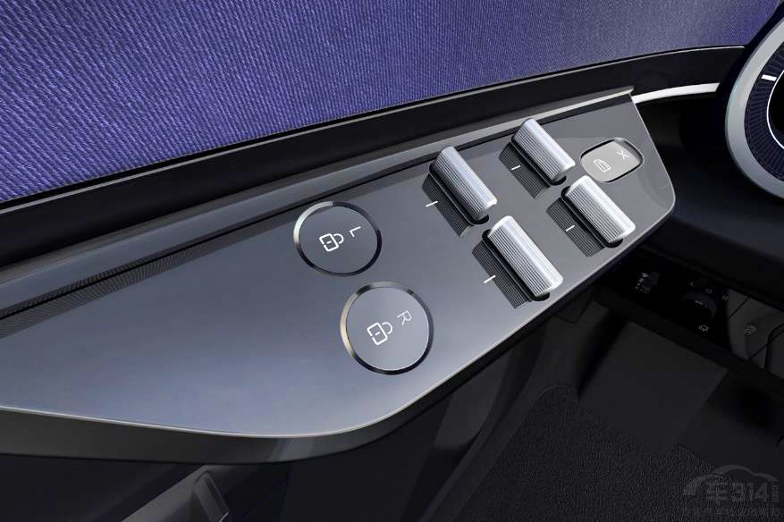 馳援帶娃的“孤勇者” 極狐汽車考拉真的懂 馳援帶娃的“孤勇者” 極狐汽車考拉真的懂