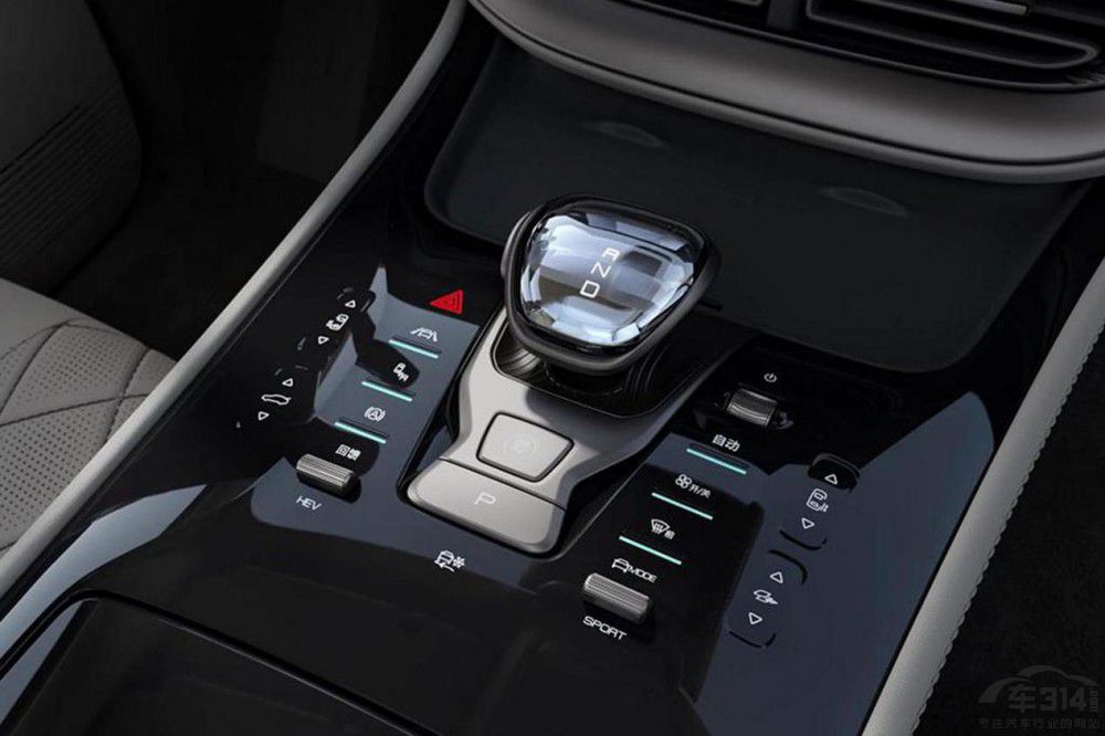 1月銷量達6439臺 大七座MPV騰勢D9解析 1月銷量達6439臺 大七座MPV騰勢D9解析