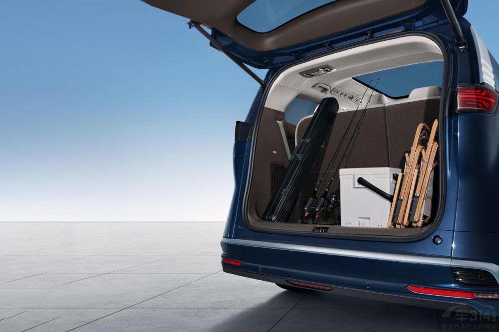 1月銷量達6439臺 大七座MPV騰勢D9解析 1月銷量達6439臺 大七座MPV騰勢D9解析