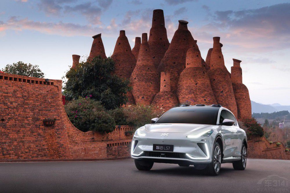 智能純電中大型豪華SUV智己LS7全國上市 智能純電中大型豪華SUV智己LS7全國上市