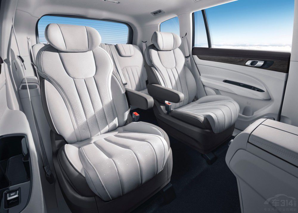 毛不易與福特新領(lǐng)裕演繹進(jìn)階人生音樂匯 毛不易與福特新領(lǐng)裕演繹進(jìn)階人生音樂匯