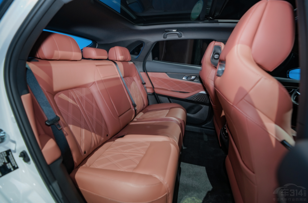 L܇UNI-ViDD UNI-KiDD