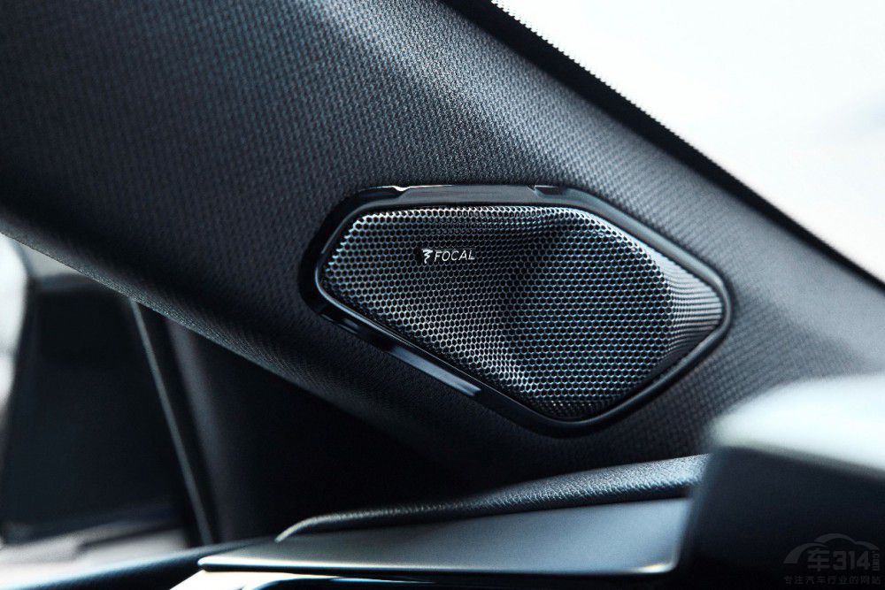 無界之王”東風(fēng)標(biāo)致408X預(yù)售14.57萬元起 無界之王”東風(fēng)標(biāo)致408X預(yù)售14.57萬元起