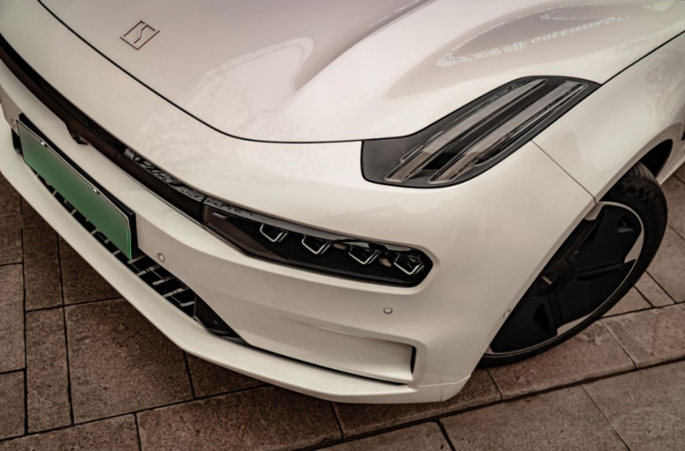 車市動(dòng)蕩 拒絕“價(jià)格戰(zhàn)”的極氪成最大贏家 車市動(dòng)蕩 拒絕“價(jià)格戰(zhàn)”的極氪成最大贏家