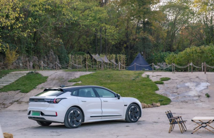 車市動(dòng)蕩 拒絕“價(jià)格戰(zhàn)”的極氪成最大贏家 車市動(dòng)蕩 拒絕“價(jià)格戰(zhàn)”的極氪成最大贏家