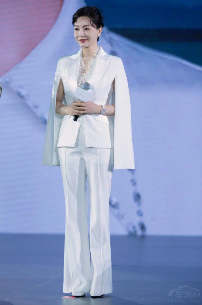 “禮賓級大七座SUV”全新一代星途攬月上市 “禮賓級大七座SUV”全新一代星途攬月上市