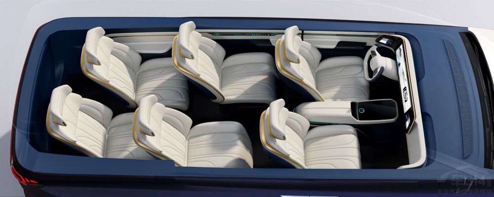 MPV專屬架構(gòu) 上海車展江淮瑞風(fēng)向新而行 MPV專屬架構(gòu) 上海車展江淮瑞風(fēng)向新而行