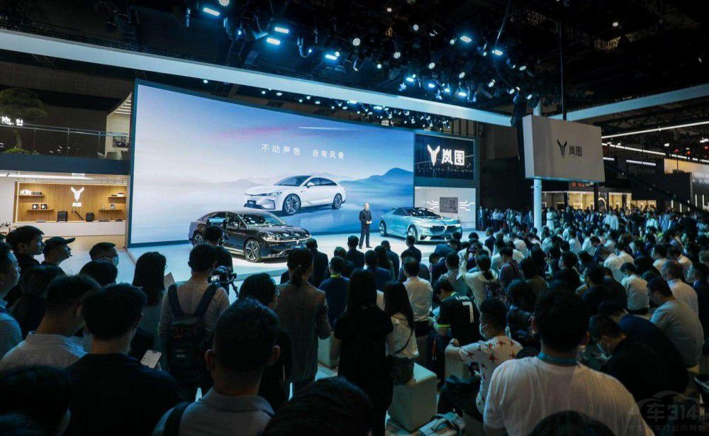 嵐圖以“中式優(yōu)雅”詮釋中國高端品牌魅力 嵐圖以“中式優(yōu)雅”詮釋中國高端品牌魅力