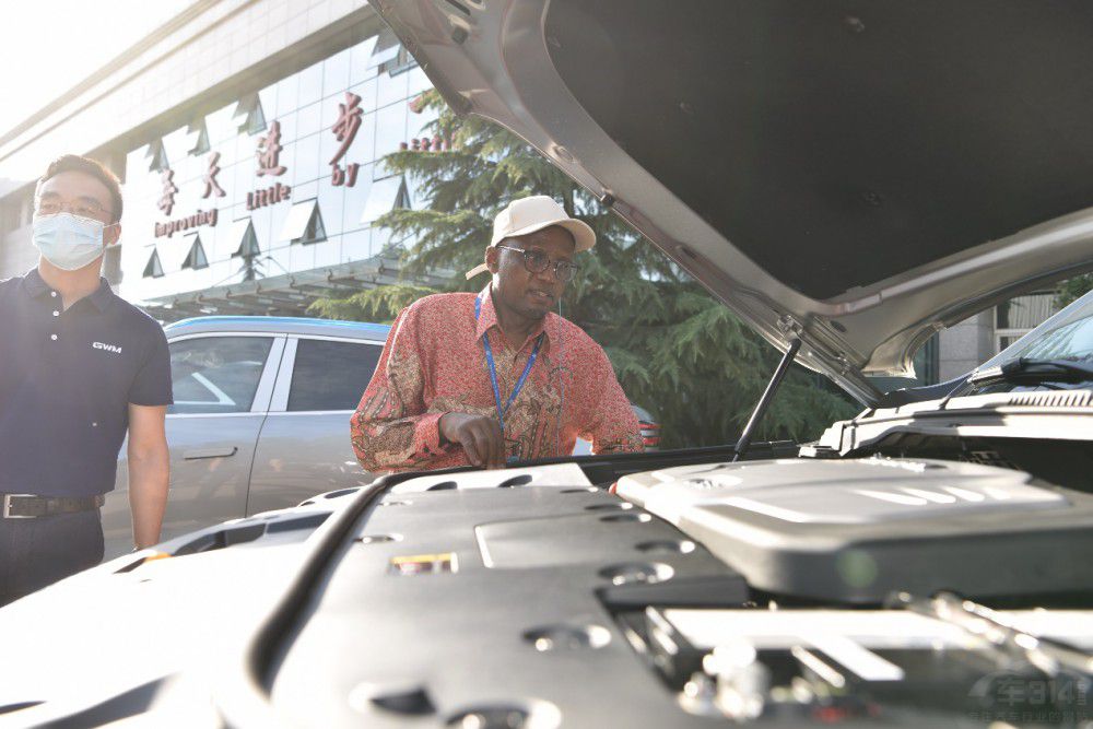 長(zhǎng)城智能新能源獲20多國(guó)駐華使節(jié)集體點(diǎn)贊 長(zhǎng)城智能新能源獲20多國(guó)駐華使節(jié)集體點(diǎn)贊