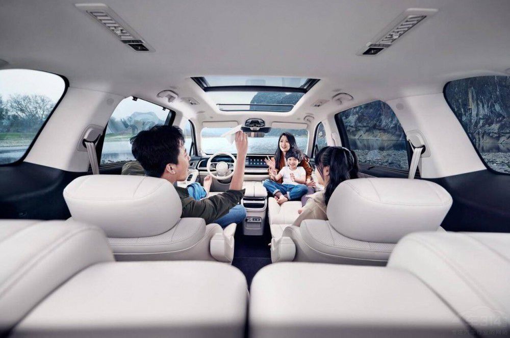 藍(lán)山5月銷量高達(dá)5136臺(tái) 理想L8 OS“麻了” 藍(lán)山5月銷量高達(dá)5136臺(tái) 理想L8 OS“麻了”