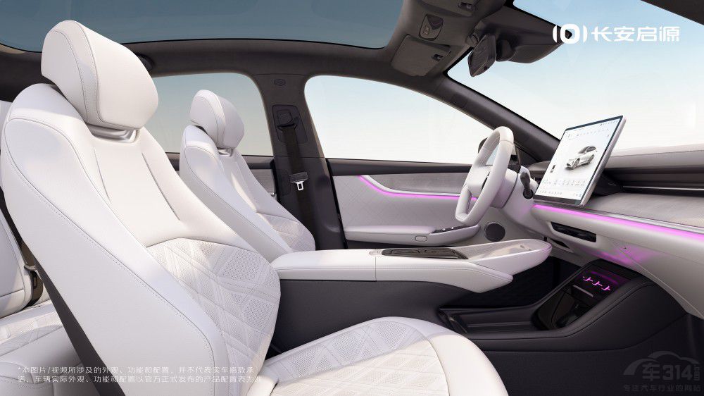 寬體優(yōu)雅車身 長安啟源A07官方美圖發(fā)布 寬體優(yōu)雅車身 長安啟源A07官方美圖發(fā)布