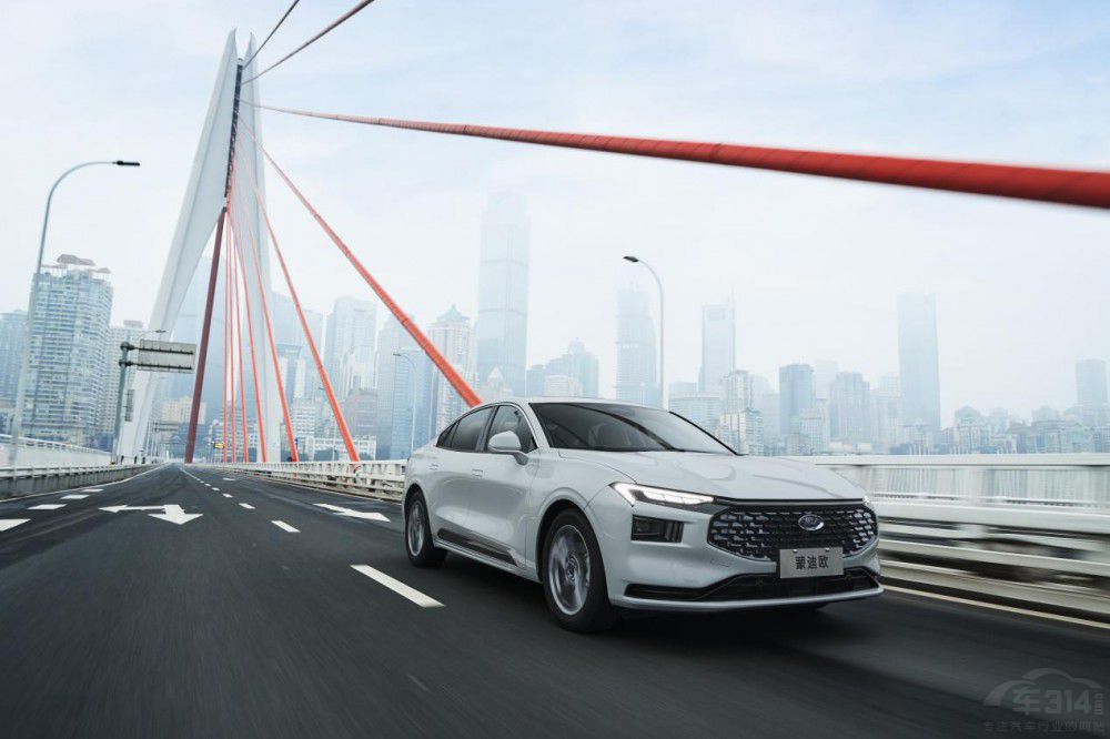 新一代蒙迪歐家族成員1.5T車型正式上市 新一代蒙迪歐家族成員1.5T車型正式上市