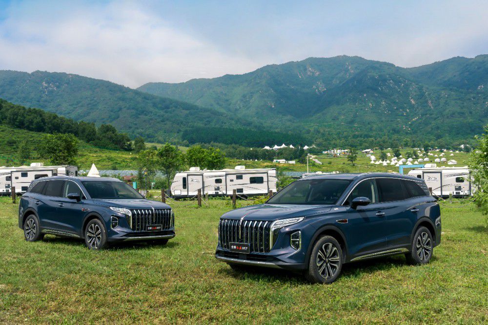 全新紅旗HS7成都車展上市 售價25.58萬起 全新紅旗HS7成都車展上市 售價25.58萬起