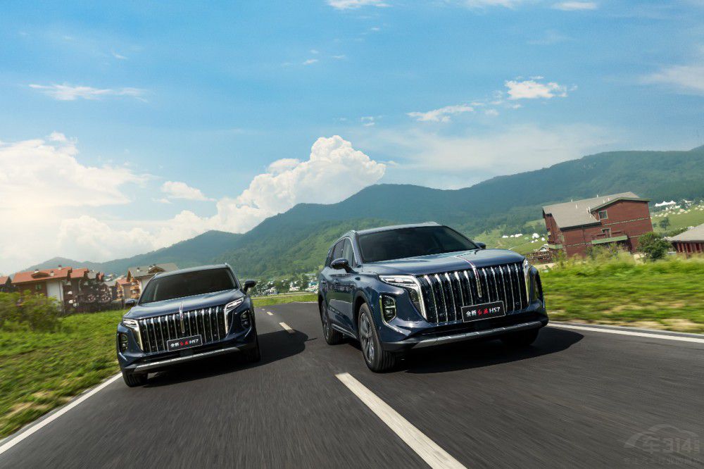 全新紅旗HS7成都車展上市 售價25.58萬起 全新紅旗HS7成都車展上市 售價25.58萬起