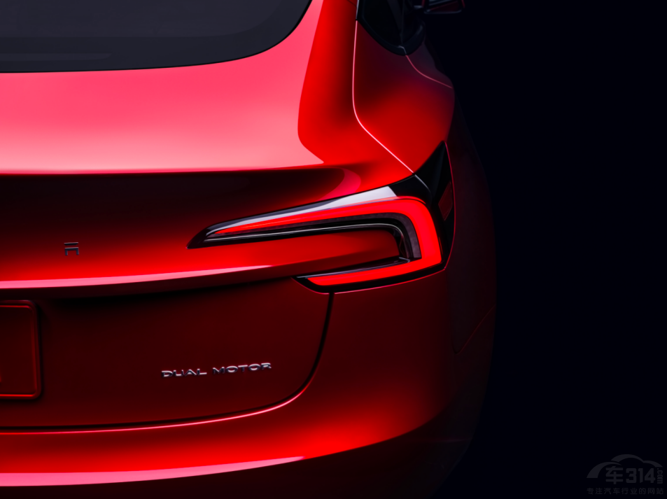 親民車(chē)價(jià)+駕乘樂(lè)趣 Model 3 煥新版來(lái)襲 親民車(chē)價(jià)+駕乘樂(lè)趣 Model 3 煥新版來(lái)襲