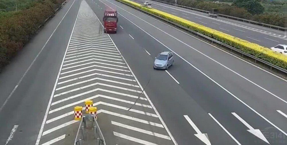 ʮһ·ϵġ (g)(g)Ϥ