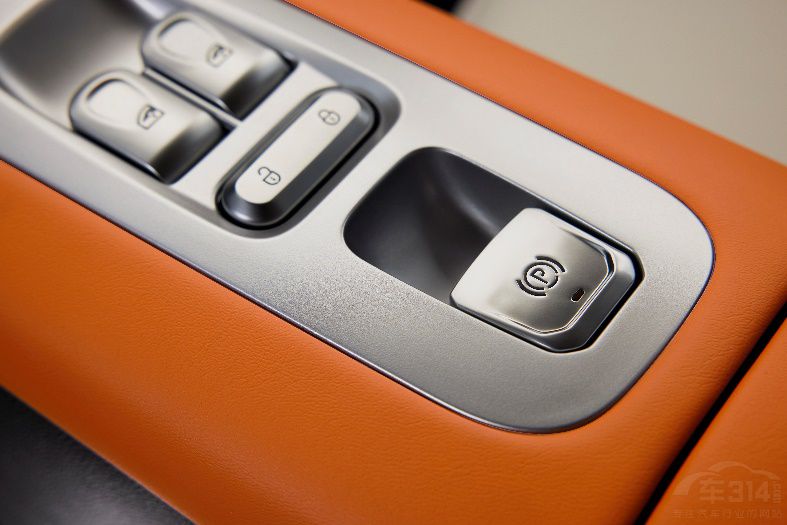 長安Lumin 301km快充車型售價6.19萬元 長安Lumin 301km快充車型售價6.19萬元