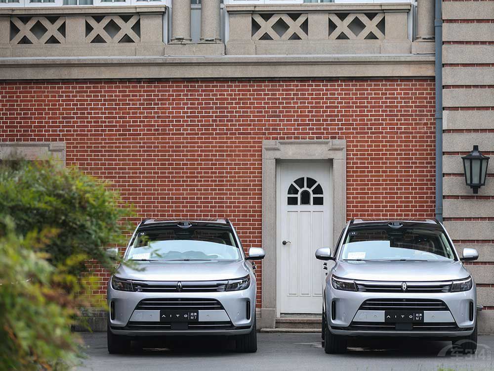 理想10月又贏麻了 但是問界正在快速殺來 理想10月又贏麻了 但是問界正在快速殺來