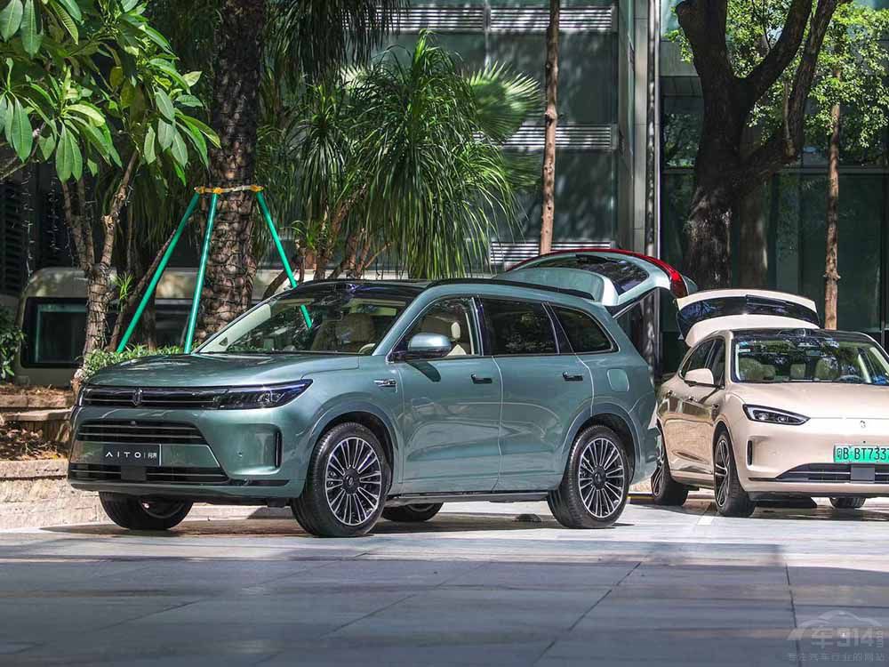 小鵬問界AEB撕逼 “新勢力”遮羞布快扯光了 小鵬問界AEB撕逼 “新勢力”遮羞布快扯光了