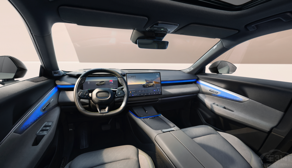 領(lǐng)克08 EM-P 11月銷量突破1萬 勢(shì)越新境 領(lǐng)克08 EM-P 11月銷量突破1萬 勢(shì)越新境