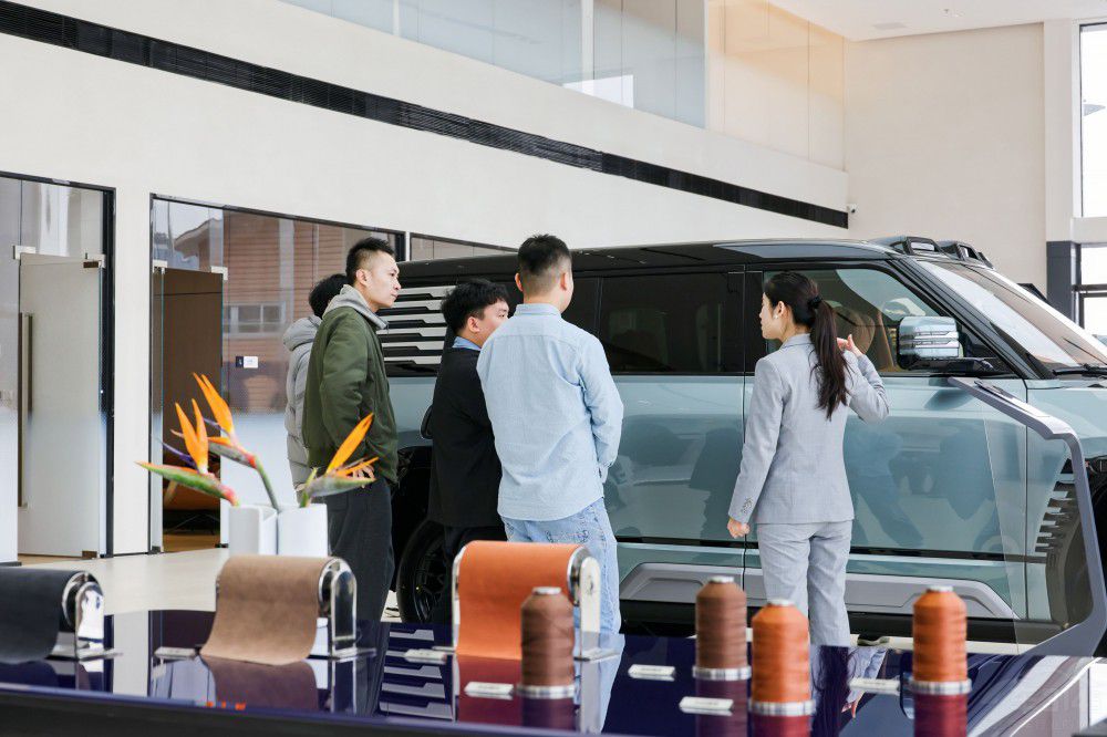 山_I(y) ȫ·չF(xin)߶˵ɫ