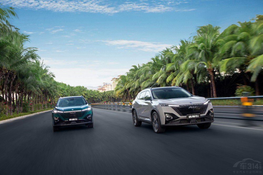 混出強(qiáng)大 東風(fēng)風(fēng)神新能源躍遷邁向新征程 混出強(qiáng)大 東風(fēng)風(fēng)神新能源躍遷邁向新征程