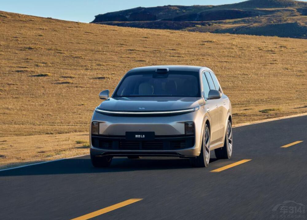 降價(jià)換市場 發(fā)力30萬元內(nèi) 理想是被逼的 降價(jià)換市場 發(fā)力30萬元內(nèi) 理想是被逼的