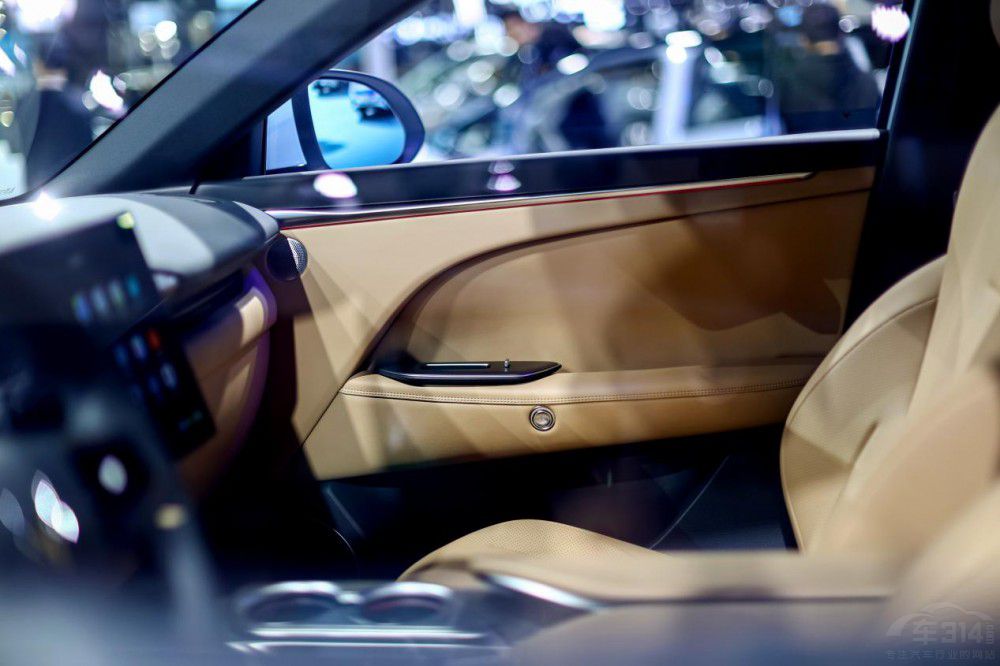 極狐阿爾法T5售價(jià)15.58萬(wàn)起近期閃耀上市 極狐阿爾法T5售價(jià)15.58萬(wàn)起近期閃耀上市