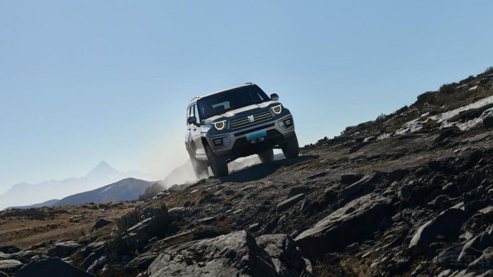 中國(guó)越野世界巔峰  坦克700 Hi4-T正式上市 中國(guó)越野世界巔峰  坦克700 Hi4-T正式上市