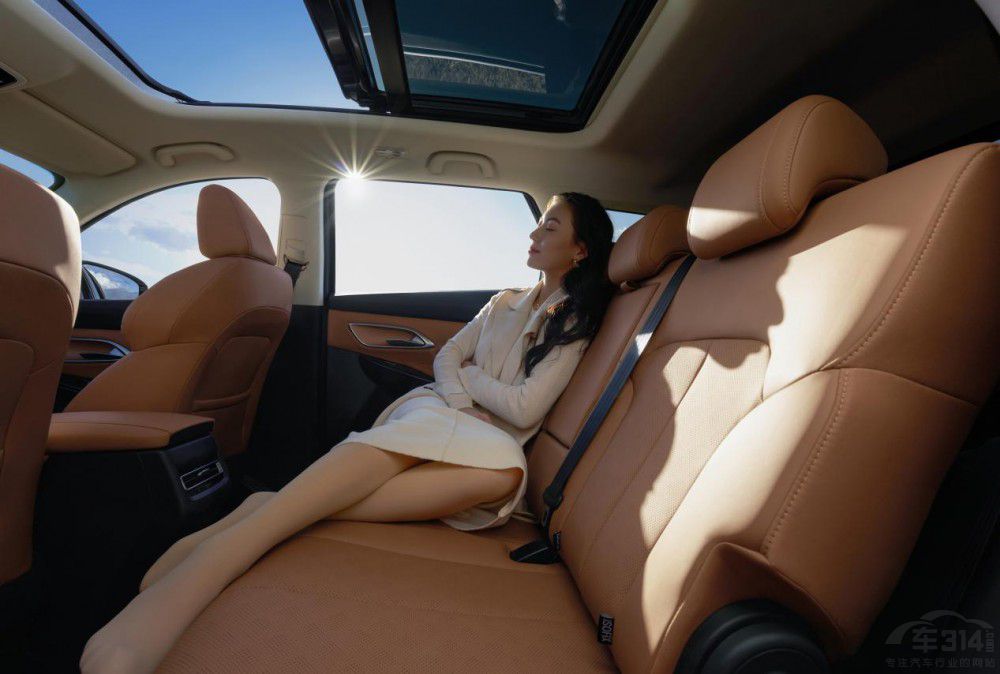 第二代長(zhǎng)安X7PLUS才是高質(zhì)量出行標(biāo)配 第二代長(zhǎng)安X7PLUS才是高質(zhì)量出行標(biāo)配