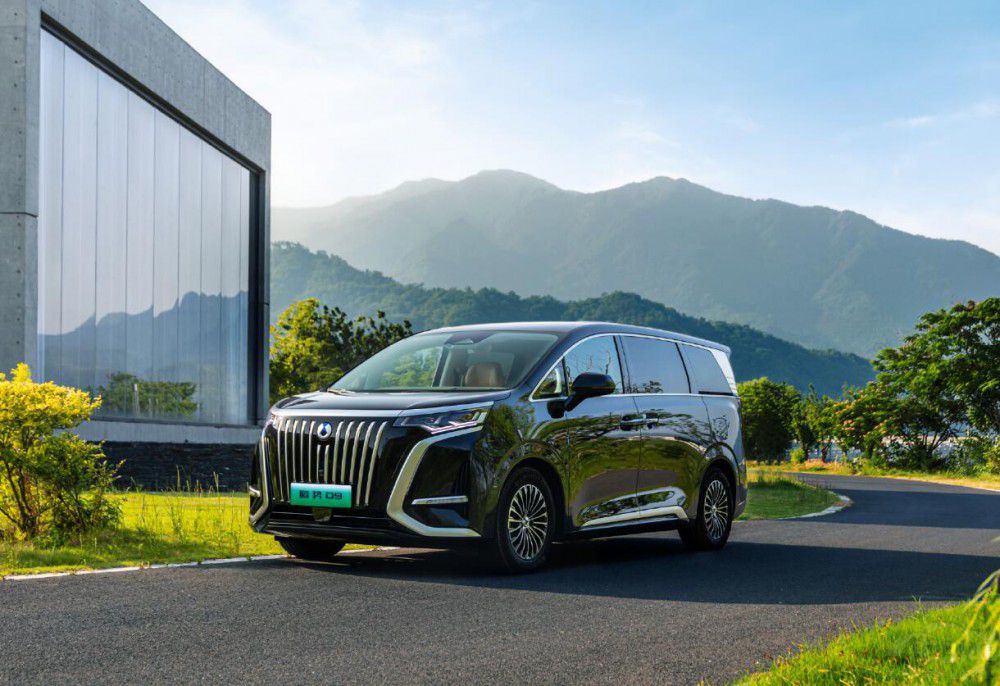 騰勢D9上新 別克GL8敗局 理想小鵬更難熬 騰勢D9上新 別克GL8敗局 理想小鵬更難熬