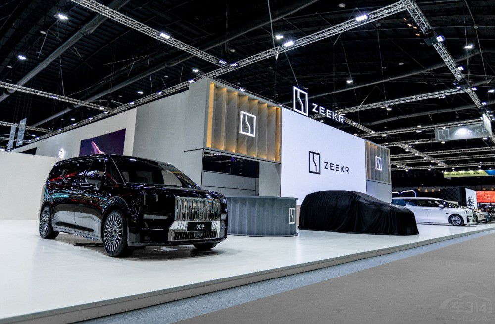 進軍全球市場 極氪右舵車亮相曼谷車展 進軍全球市場 極氪右舵車亮相曼谷車展