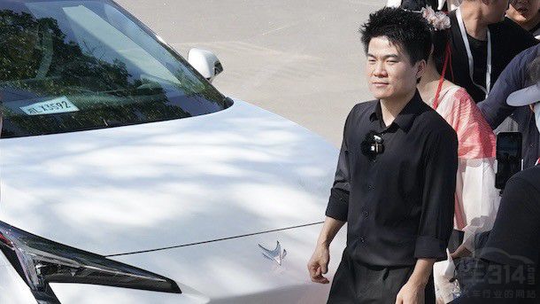 17.48萬(wàn)元極狐阿爾法S5成同級(jí)品價(jià)之王 17.48萬(wàn)元極狐阿爾法S5成同級(jí)品價(jià)之王