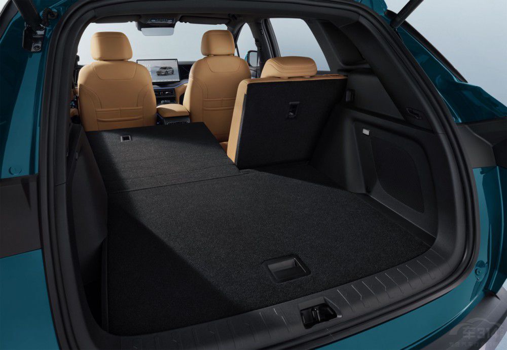 開創(chuàng)SUV油耗3時(shí)代宋L DM-i上市13.58萬起 開創(chuàng)SUV油耗3時(shí)代宋L DM-i上市13.58萬起