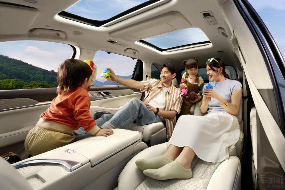 κȫ{(ln)ɽ ˸õ܇