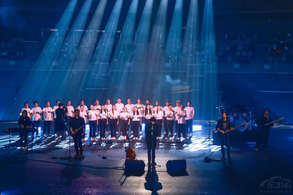 嵐圖舉辦2024用戶(hù)之夜 嵐圖知音正式上市 嵐圖舉辦2024用戶(hù)之夜 嵐圖知音正式上市