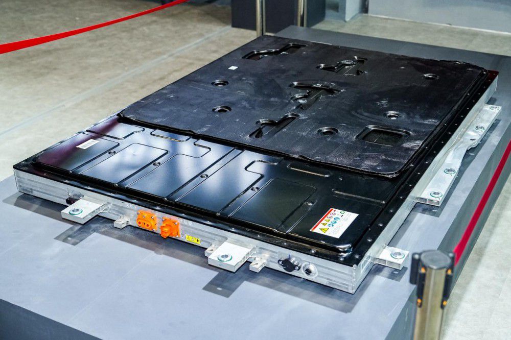 安全共鑒 MAZDA EZ-6安全挑戰(zhàn)拆車大揭秘 安全共鑒 MAZDA EZ-6安全挑戰(zhàn)拆車大揭秘