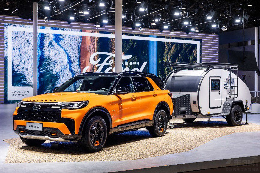 全新福特領(lǐng)睿及領(lǐng)裕插電混動(dòng)SUV正式上市 全新福特領(lǐng)睿及領(lǐng)裕插電混動(dòng)SUV正式上市