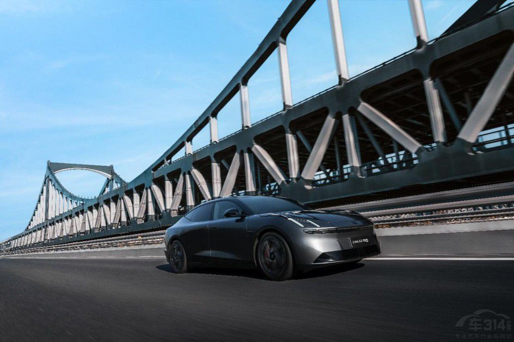 IZ10  95kWh 702km(q)Halo棡