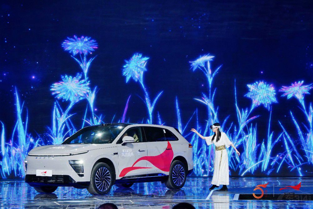 星紀(jì)元ET增程四驅(qū)榮耀獲“2024風(fēng)云車(chē)”大獎(jiǎng) 星紀(jì)元ET增程四驅(qū)榮耀獲“2024風(fēng)云車(chē)”大獎(jiǎng)