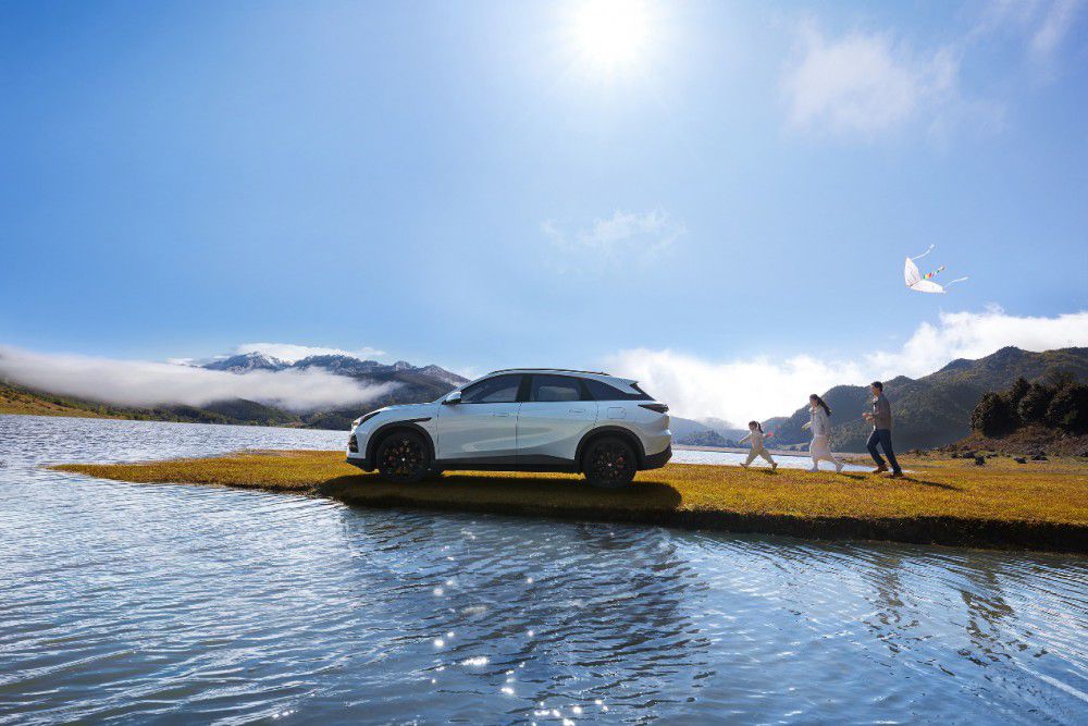 5C 超充+800V 極狐5系雙子星憑實力圈粉 5C 超充+800V 極狐5系雙子星憑實力圈粉