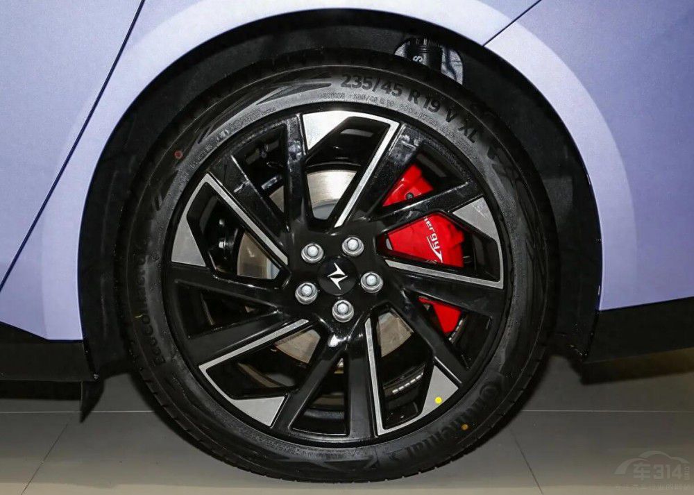 315毒舌:車圈最狗血的3件事 你猜到幾個 315毒舌:車圈最狗血的3件事 你猜到幾個