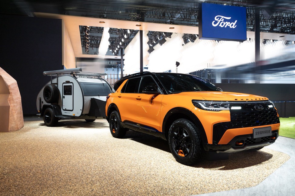 新福特F-150猛禽與福特烈馬中國首秀 新福特F-150猛禽與福特烈馬中國首秀