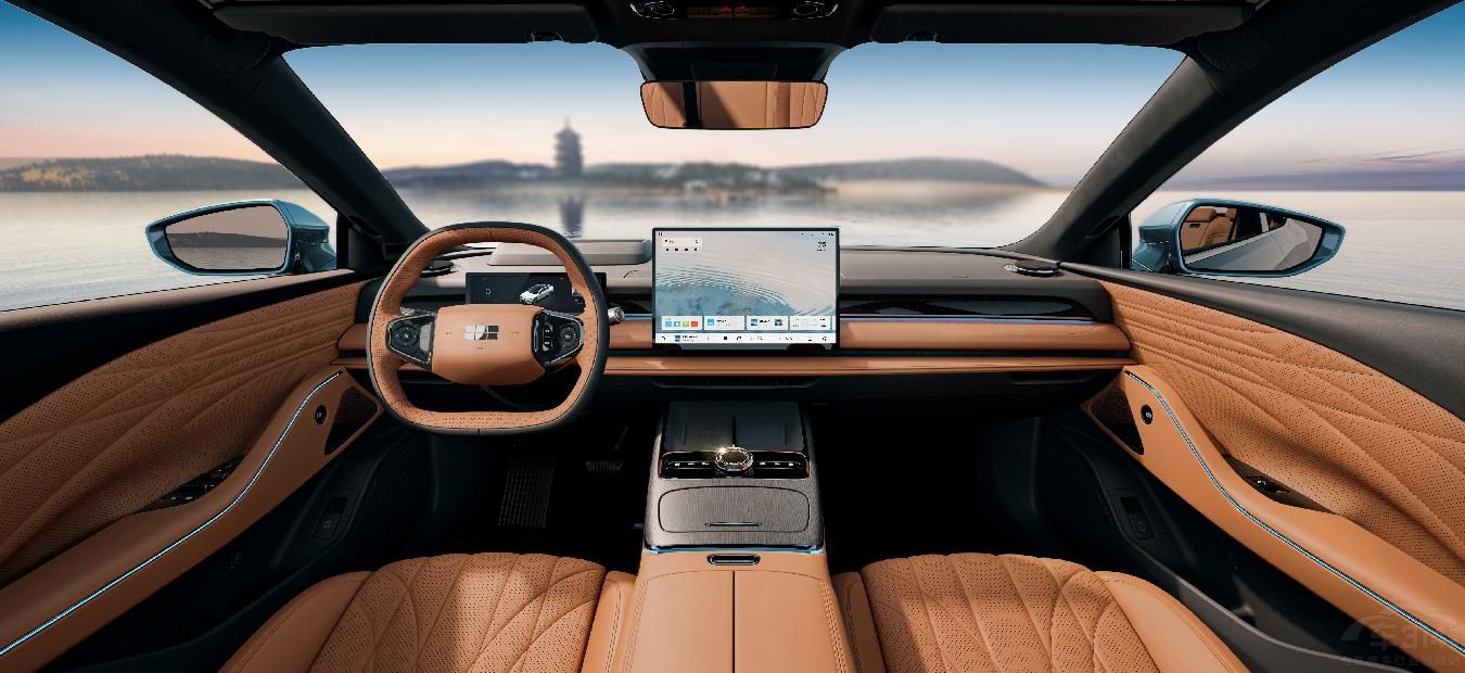 起步即旗艦重新定義中高級電混轎車新標準 起步即旗艦重新定義中高級電混轎車新標準