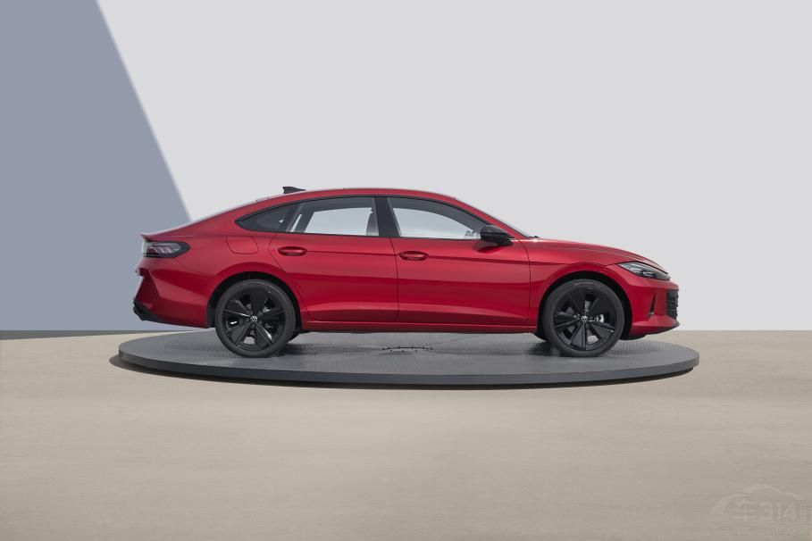 第一臺運(yùn)動轎跑來了 新凌渡L GTS升級回歸 第一臺運(yùn)動轎跑來了 新凌渡L GTS升級回歸