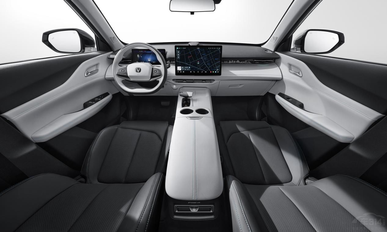 UNI-Z疊加煥新禮及國補(bǔ)后僅8.09萬元起 UNI-Z疊加煥新禮及國補(bǔ)后僅8.09萬元起