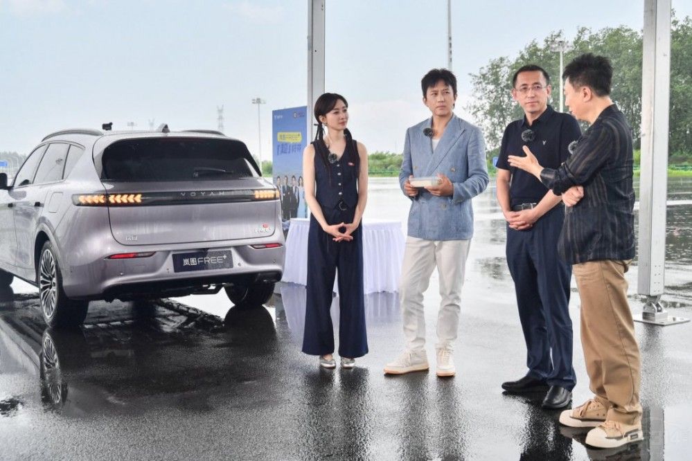 ߶SUVЈ׃DFREE+ 22.99f