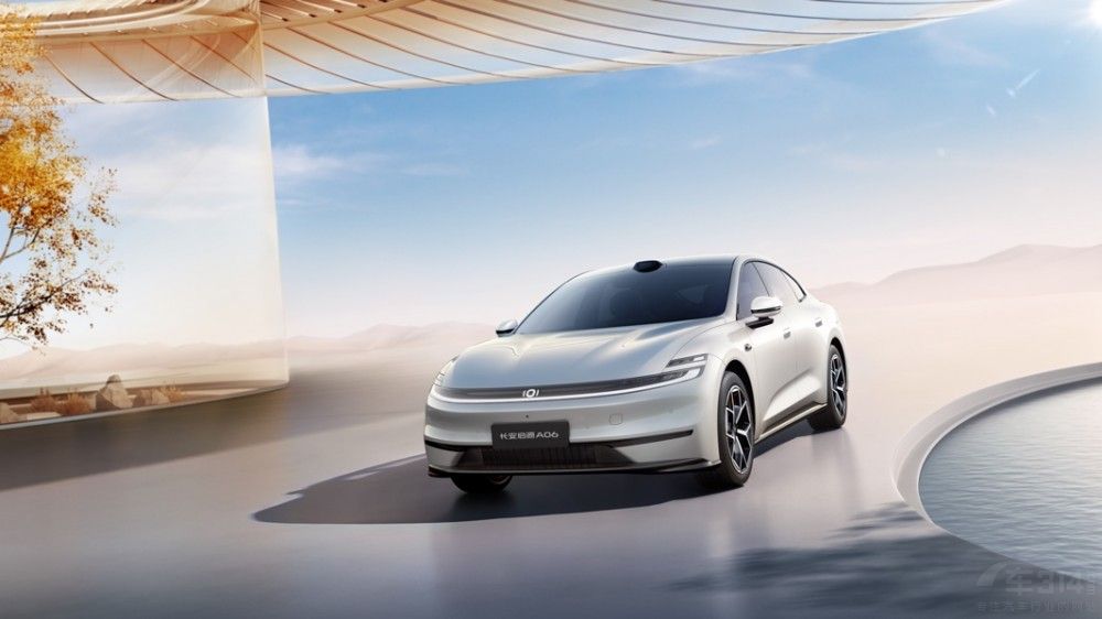 新央企新啟源新王牌長安啟源A06亮相出場 新央企新啟源新王牌長安啟源A06亮相出場